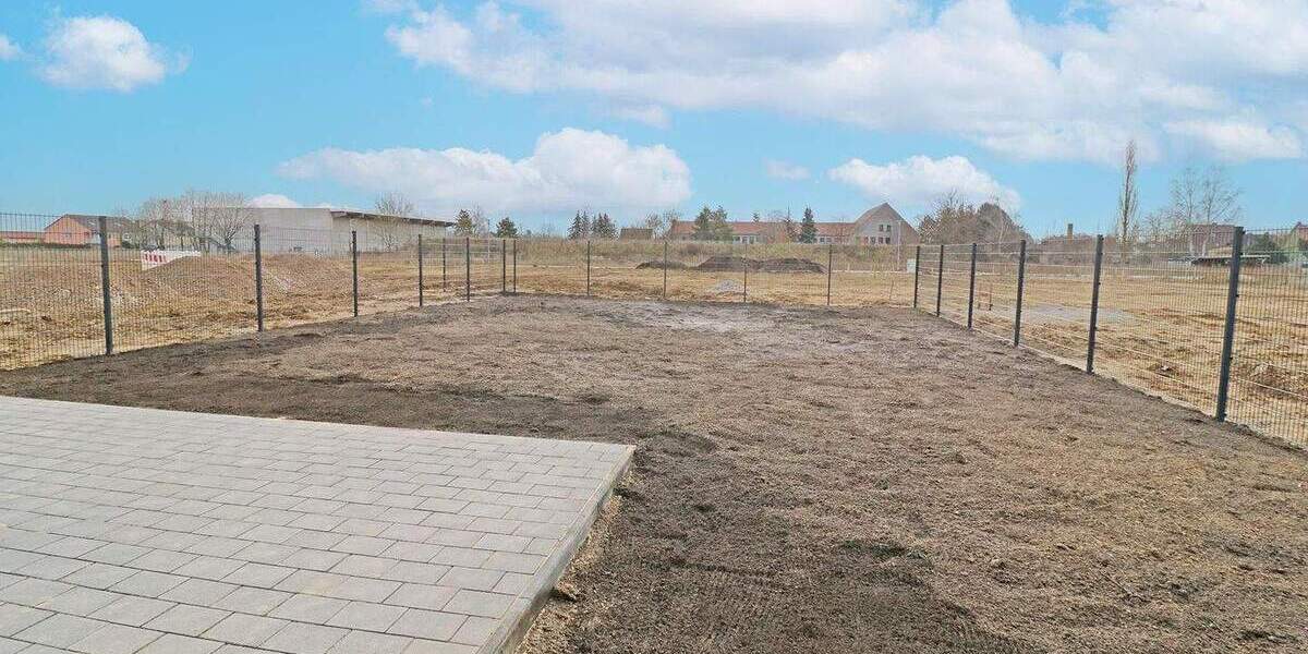 Doppelhaushälfte Dessau-Roßlau Kochstedt - 4 Zimmer, 133 m&sup2;, 1.700&euro; | Angebot:24623310