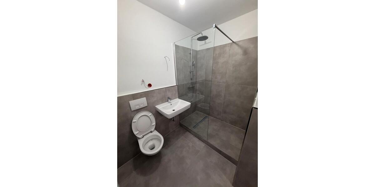 Erdgeschoßwohnung Solingen - 4 Zimmer, 81 m&sup2;, 950&euro; | Angebot:24729833