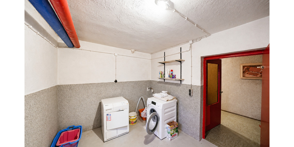 Einfamilienhaus Balingen - 6 Zimmer, 140 m&sup2;, 379.000&euro; | Angebot:25741053