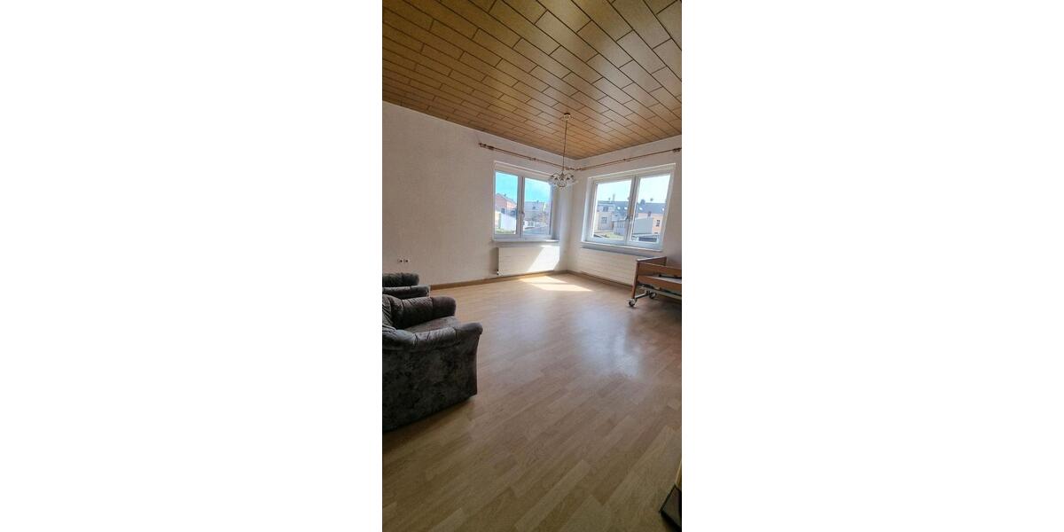Einfamilienhaus Pausa-Mühltroff Mühltroff - 5 Zimmer, 145 m&sup2;, 1.100&euro; | Angebot:26286416