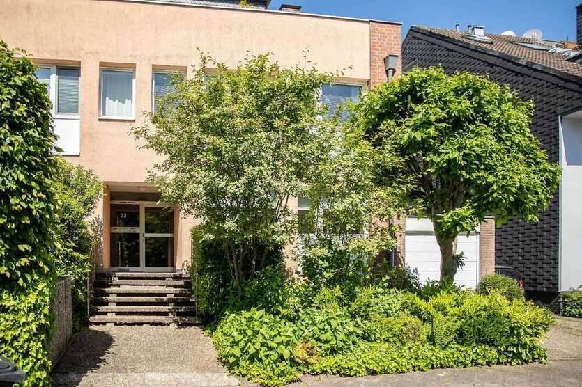 Wohnung zum Kaufen in Düsseldorf 549.000 € 143 m²