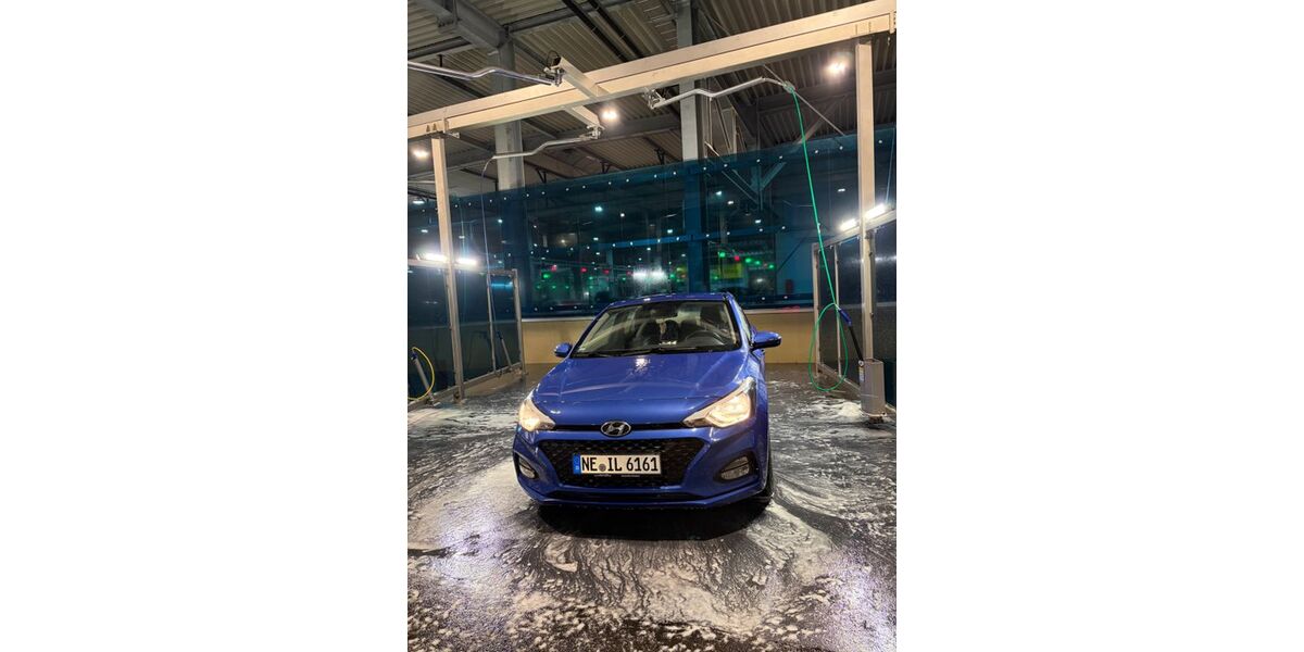 Hyundai i20 70.000 km 7.999 &euro; Krefeld 47829