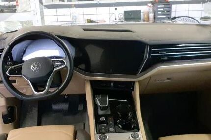 VW Touareg 31.160 km 50.850 &euro; Hünxe 46569