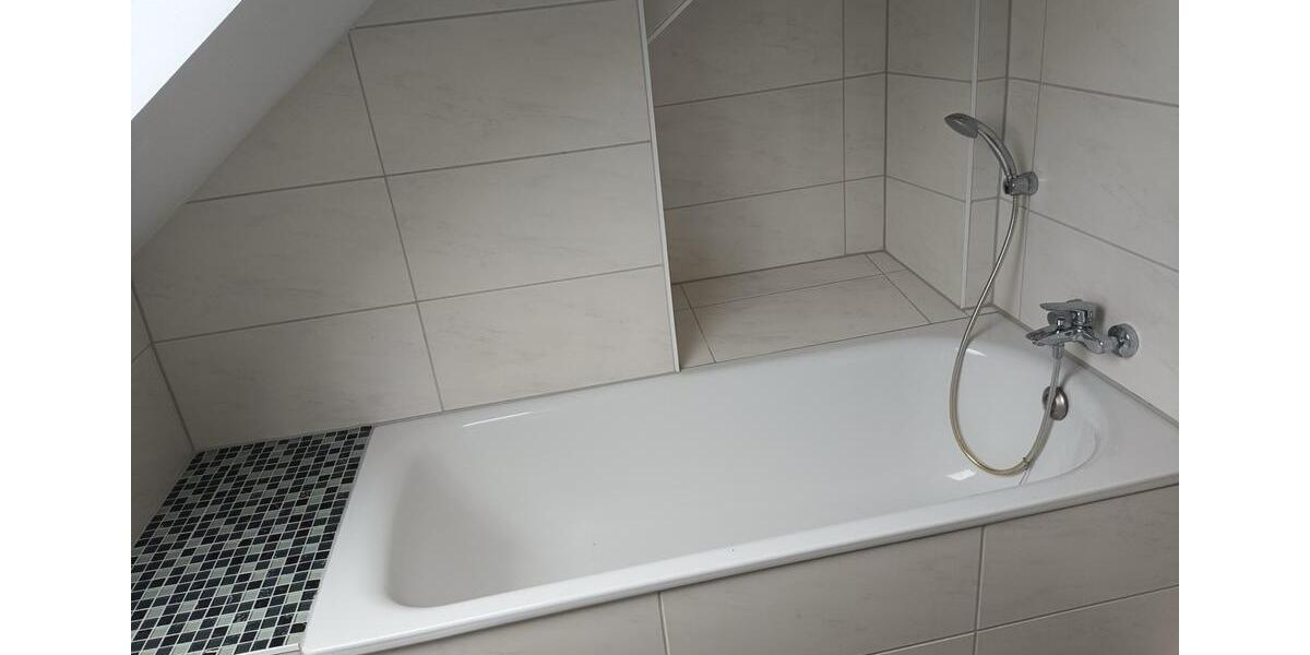 Etagenwohnung Blomberg - 5 Zimmer, 116 m&sup2;, 145.000&euro; | Angebot:26837758