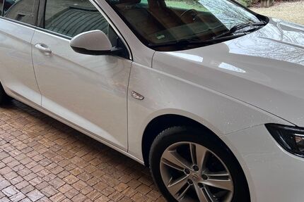 Opel Insignia 99.900 km 13.200 &euro; Bell 56288