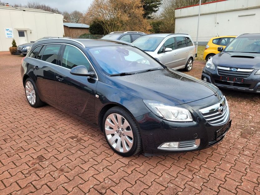 Opel Insignia 171.242 km 5.400 € Halle (Westfalen) 33790