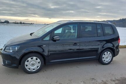 VW Touran 200.000 km 5.590 &euro; Wehringen 86517