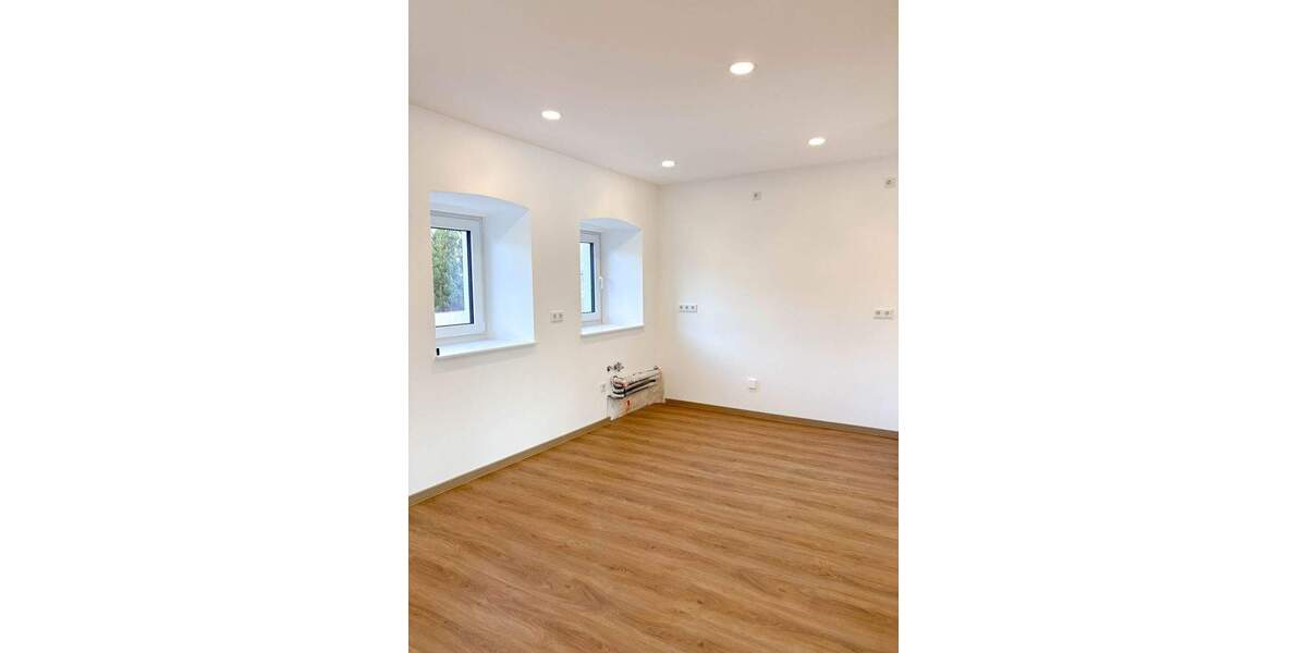 Etagenwohnung Estenfeld - 3 Zimmer, 112 m&sup2;, 1.345&euro; | Angebot:25469653
