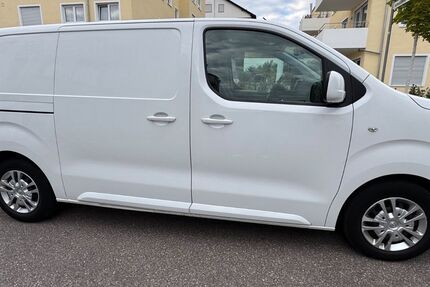 Opel Vivaro 44.000 km 15.200 &euro; Leonberg 71229