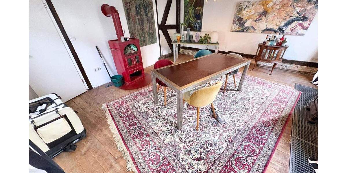 Schönes Fachwerkhaus mit kleinem Garten in ruhiger Lage 4 zimmer