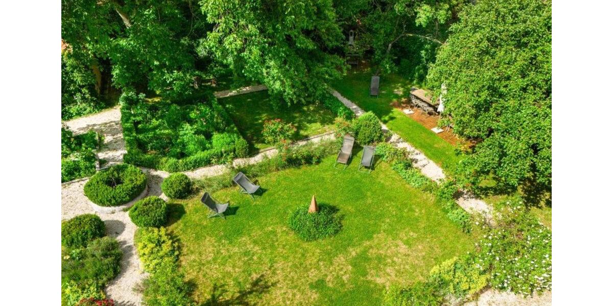 Villa Röfingen - 10 Zimmer, 336 m&sup2;, 998.000&euro; | Angebot:23556272