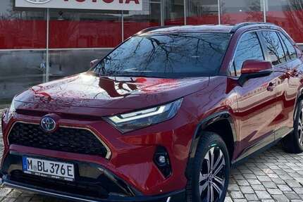 Toyota RAV 4 1.990 km 51.990 &euro; München 80687