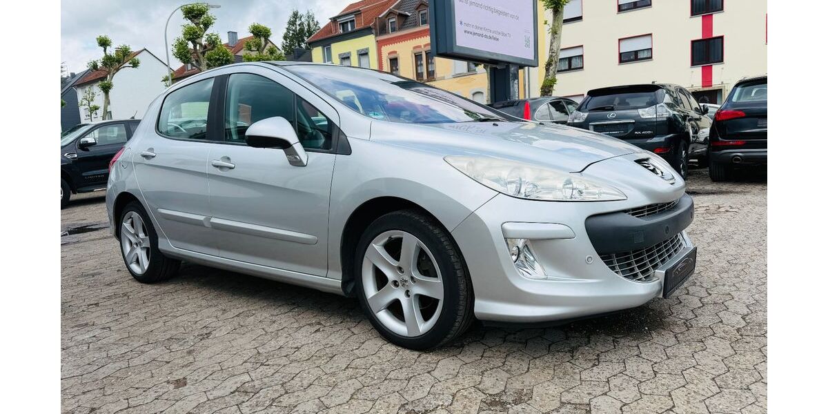 Peugeot 308 116.000 km 4.800 &euro; Saarbrücken 66115
