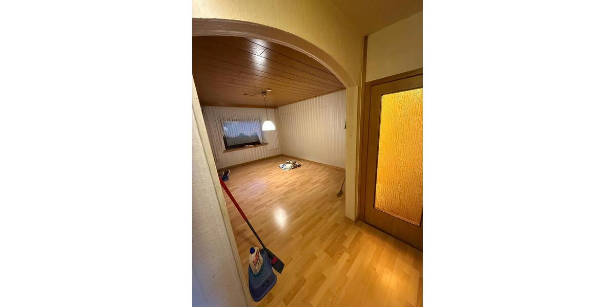 Einfamilienhaus Nonnweiler - 11 Zimmer, 190 m&sup2;, 195.000&euro; | Angebot:26921928