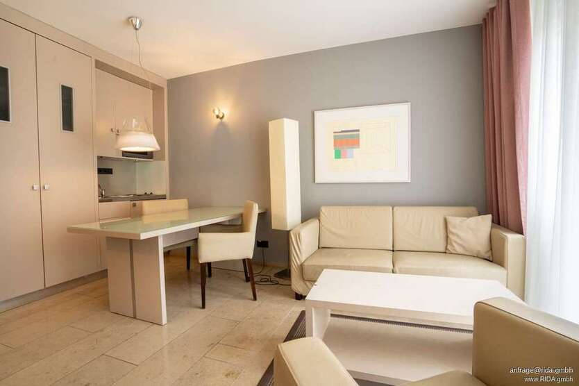 Wohnung zum Mieten in Düsseldorf 1.090 € 45 m²