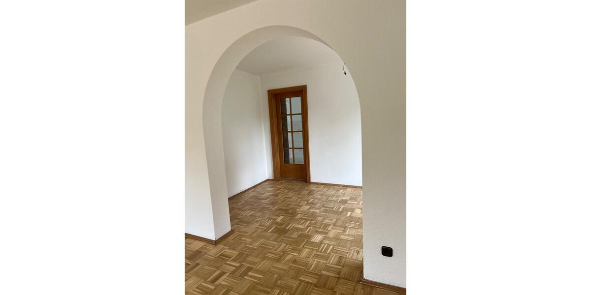 Doppelhaushälfte Bergen - 6 Zimmer, 165 m&sup2;, 1.850&euro; | Angebot:26599249