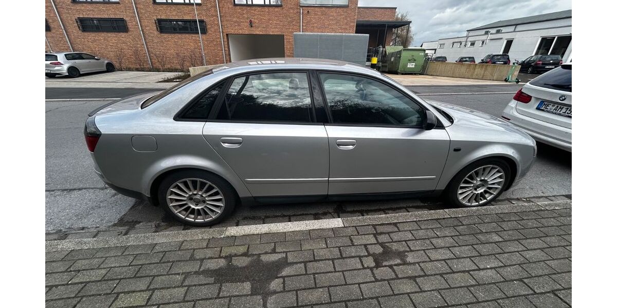 Audi A4 114.556 km 2.000 &euro; Monheim am Rhein 40789