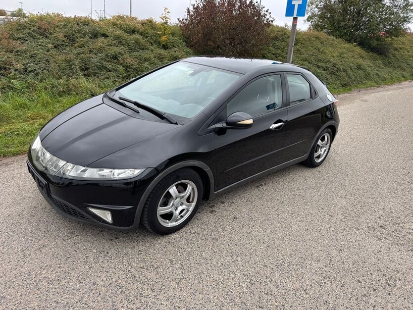 Honda Civic 173.301 km 2.500 € Wörnitz 91637
