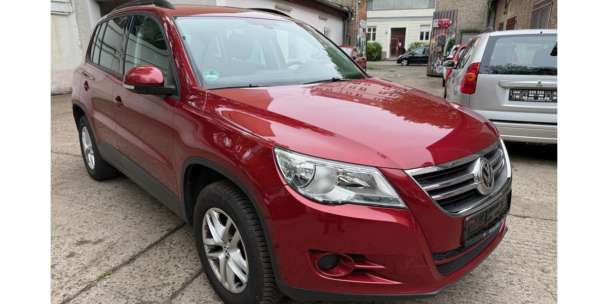 VW Tiguan Trend & Fun BlueM. 1.Hand Navi Scheckheft 97.567 km 7.800 &euro; Berlin 10247