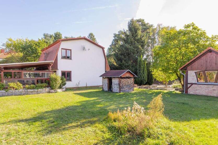 Seenah! Einfamilienhaus in Müggelheim - Mit Einbauküche, Fußbodenheizung, Carport, Nebengebäude usw. 4 zimmer