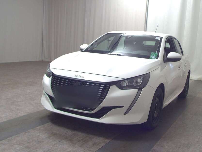 Peugeot 208 88.998 km 8.580 € Grünwald 82031