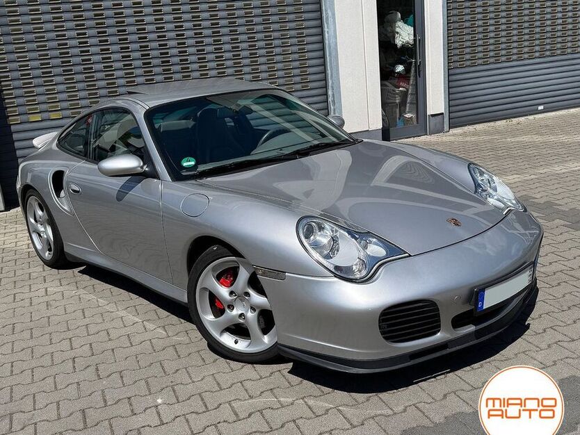 996