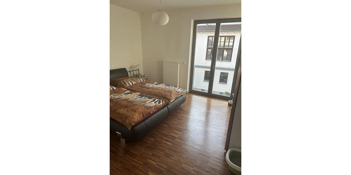Etagenwohnung Amberg - 2 Zimmer, 79 m&sup2;, 325.000&euro; | Angebot:26034797