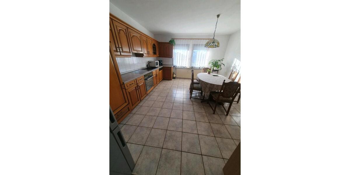 Etagenwohnung Homberg (Ohm) - 4 Zimmer, 120 m&sup2;, 170.000&euro; | Angebot:27028669
