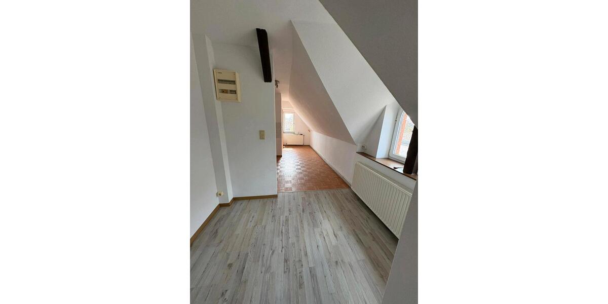 Dachgeschoßwohnung Mühlhausen (Thüringen) - 2 Zimmer, 60 m&sup2;, 285&euro; | Angebot:26304971