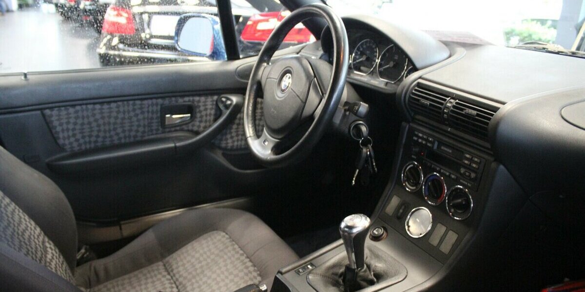 BMW Z3 1,9 Cabrio + Hardtop 73.342 km 9.980 € Euskirchen 53881