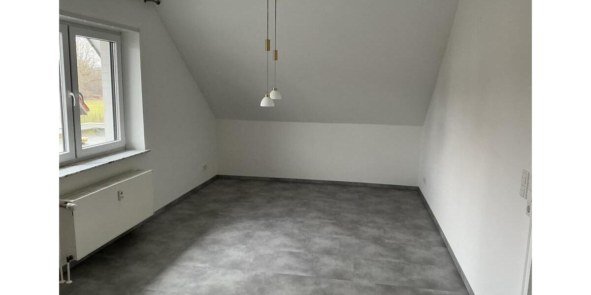 Dachgeschoßwohnung Kirchlengern - 2 Zimmer, 80 m&sup2;, 850&euro; | Angebot:25328727