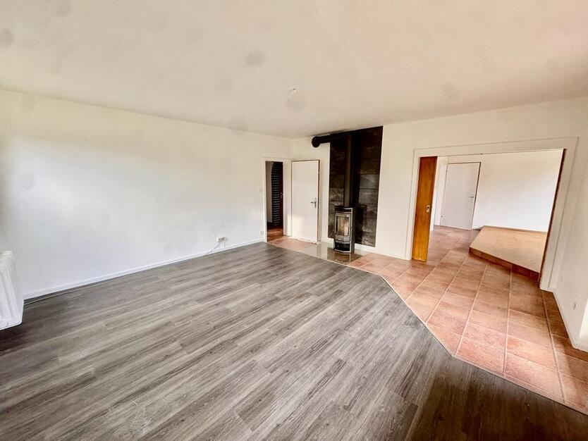 Gemütliche 3-Zimmer-Erdgeschosswohnung mit Kaminofen und Terrasse – sofort bezugsbereit zimmer