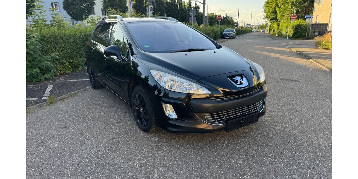 Peugeot 308 123.536 km 4.790 &euro; Gaggenau 76571