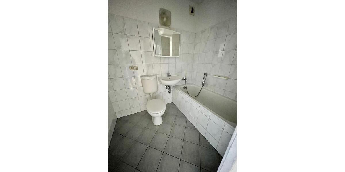 Etagenwohnung Oelsnitz (Vogtland) - 3 Zimmer, 69 m&sup2;, 450&euro; | Angebot:26168697