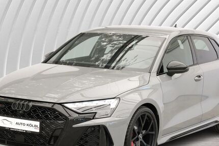 Audi RS3 2.000 km 69.990 &euro; Unterschleißheim 85716