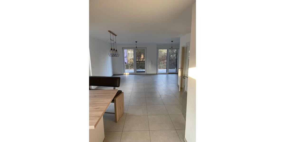 Einfamilienhaus Rüsselsheim am Main - 5 Zimmer, 156 m&sup2;, 2.300&euro; | Angebot:24717817