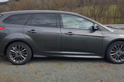 Ford Focus 108.000 km 8.900 &euro; Harsdorf 95499