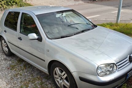 VW Golf 301.000 km 2.999 &euro; Waal 86875