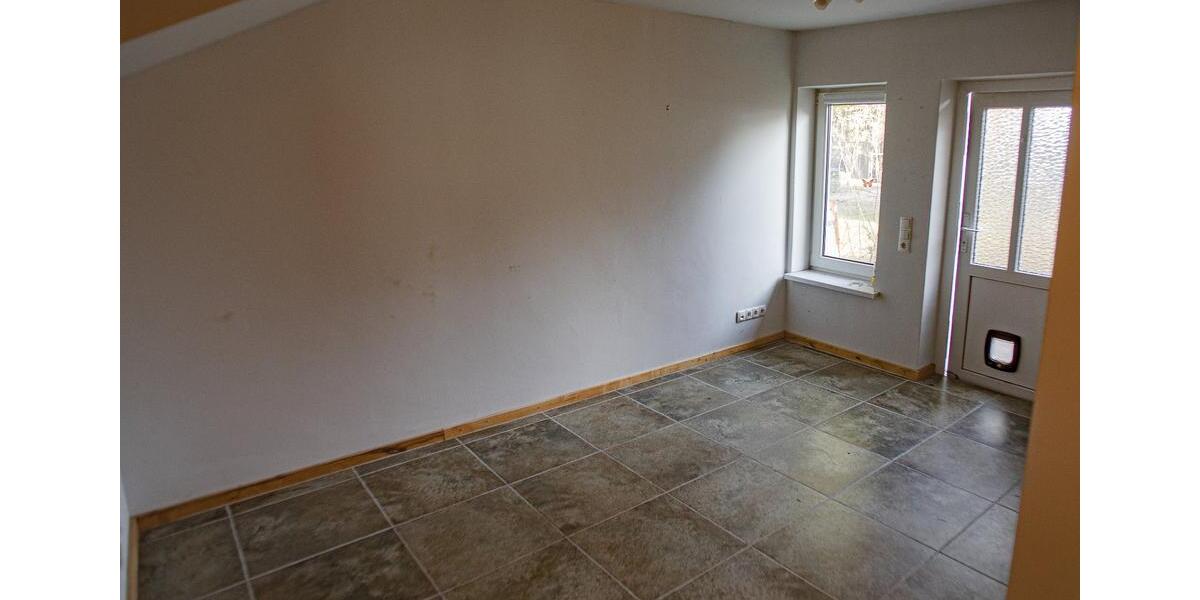 Erdgeschoßwohnung Rostock Alt Bartelsdorf - 4 Zimmer, 105 m&sup2;, 975&euro; | Angebot:25523058