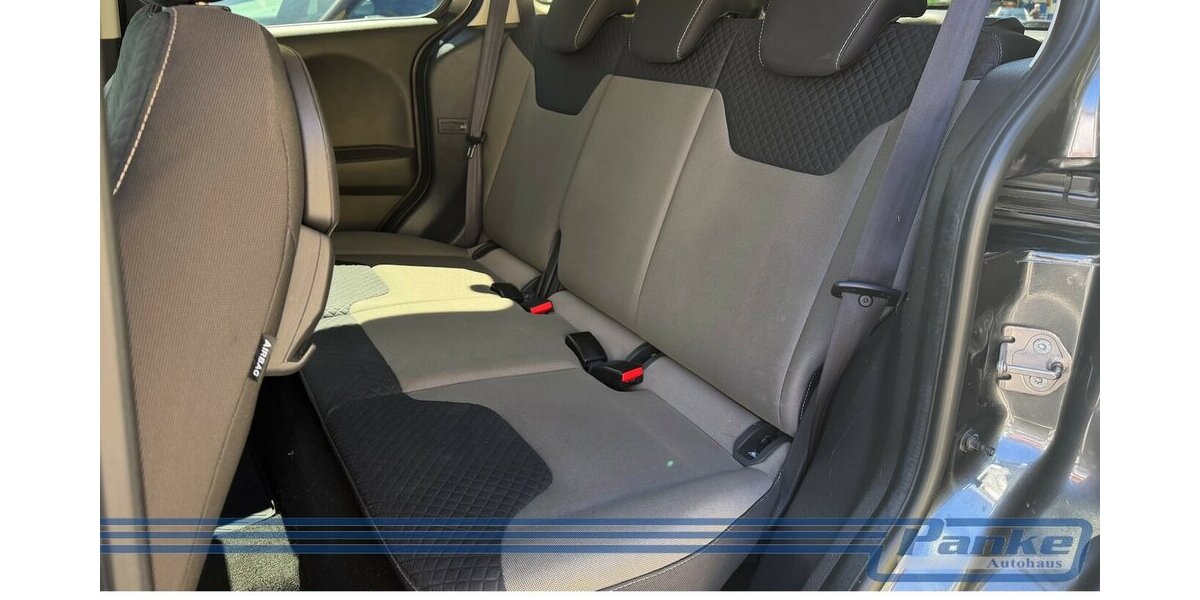 Ford Tourneo Courier Titanium*1-Hand*SHZ*AppLink*USB* 94.810 km 10.600 &euro; Berlin 13187