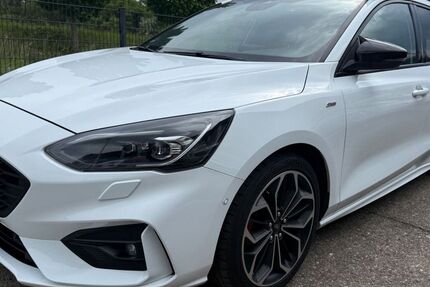 Ford Focus 114.800 km 14.000 &euro; Friedberg 61169