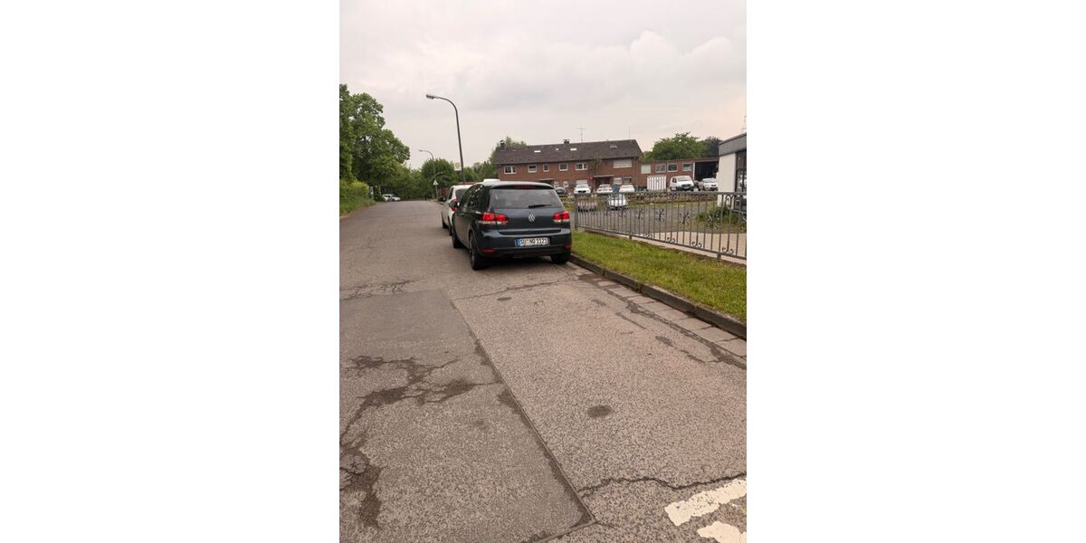 VW Golf 132.000 km 5.300 &euro; Niederkassel 53859