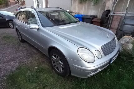 Mercedes-Benz E 200 220.000 km 2.500 € Donsieders 66978