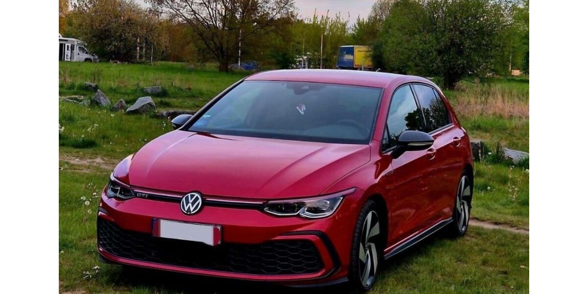 VW Golf 58.800 km 22.799 &euro; dohna 01809