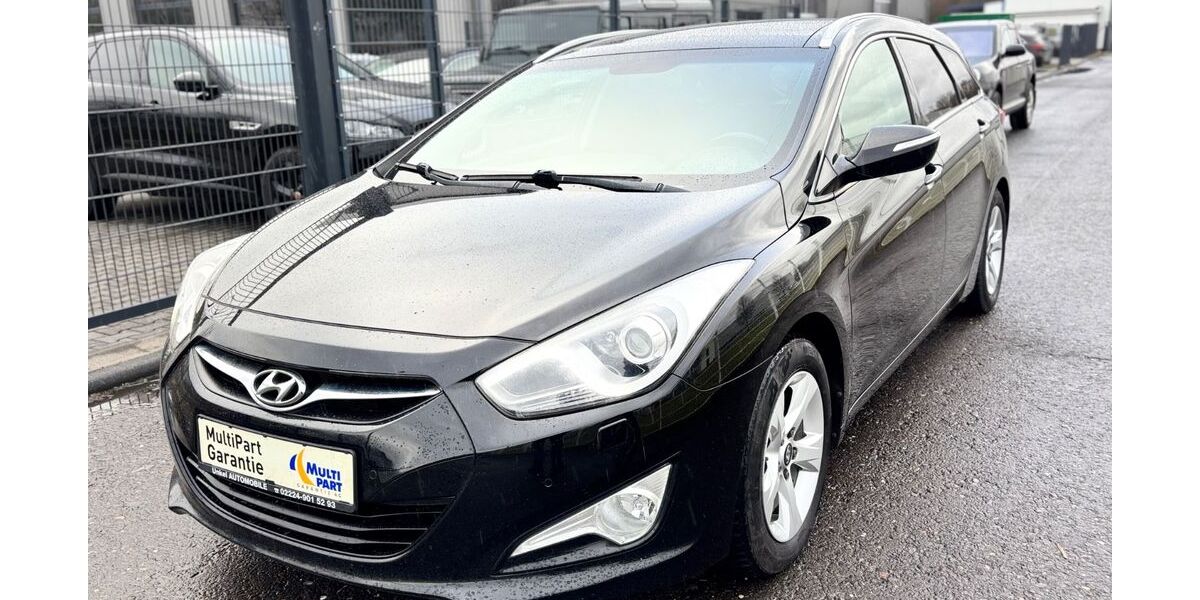 Hyundai i40 203.000 km 6.900 &euro; Troisdorf (10 km Köln-Bonn Airport) 53842