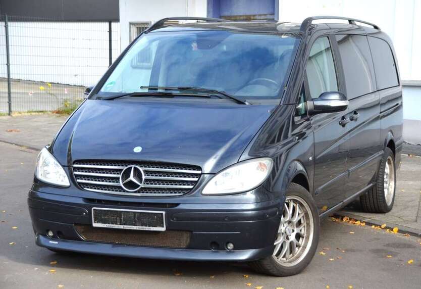 Mercedes-Benz Viano 127.568 km 17.490 € Düsseldorf 40599