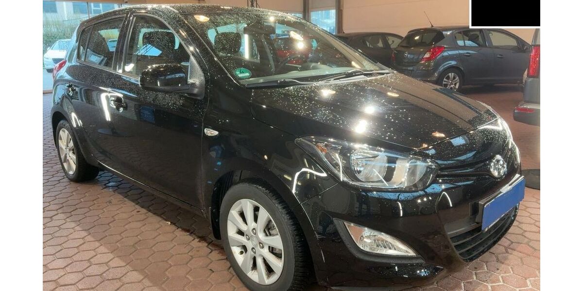 Hyundai i20 56.000 km 8.270 &euro; Helmstedt 38350