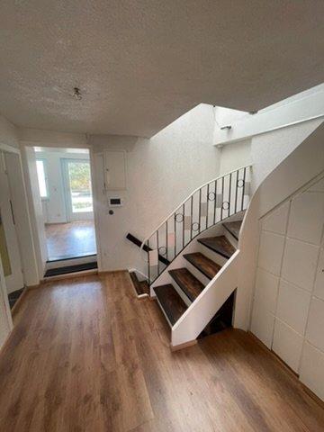 Einfamilienhaus Lambrecht (Pfalz) - 6 Zimmer, 141 m&sup2;, 1.400&euro; | Angebot:26202034