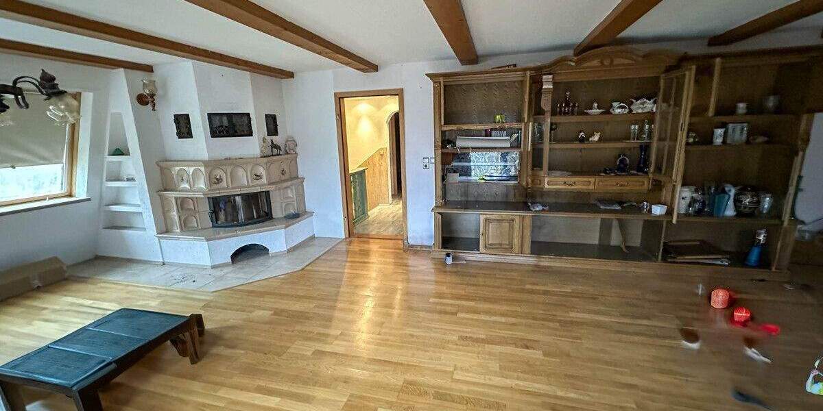 Mehrfamilienhaus, Wohnhaus Burgstädt / Burkersdorf Burgstädt - 6 Zimmer, 262 m&sup2;, 308.000&euro; | Angebot:25360869