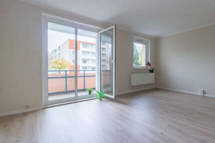 Wohnung Aue - 3 Zimmer, 58 m&sup2;, 303&euro; | Angebot:26319112